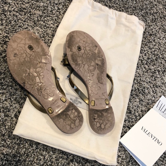 SOLD! Valentino slippers - Picture 3 of 3